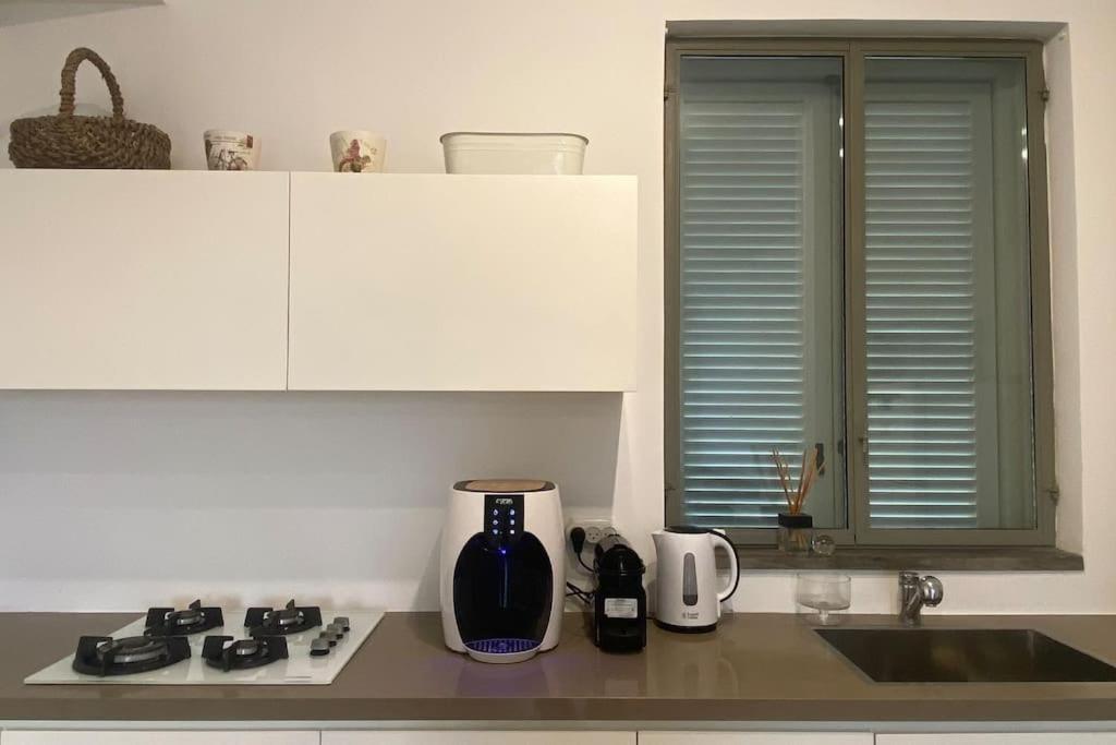 Laura Compound- Authentic 1 Bedroom Charming & Specious Tel-Aviv Extérieur photo